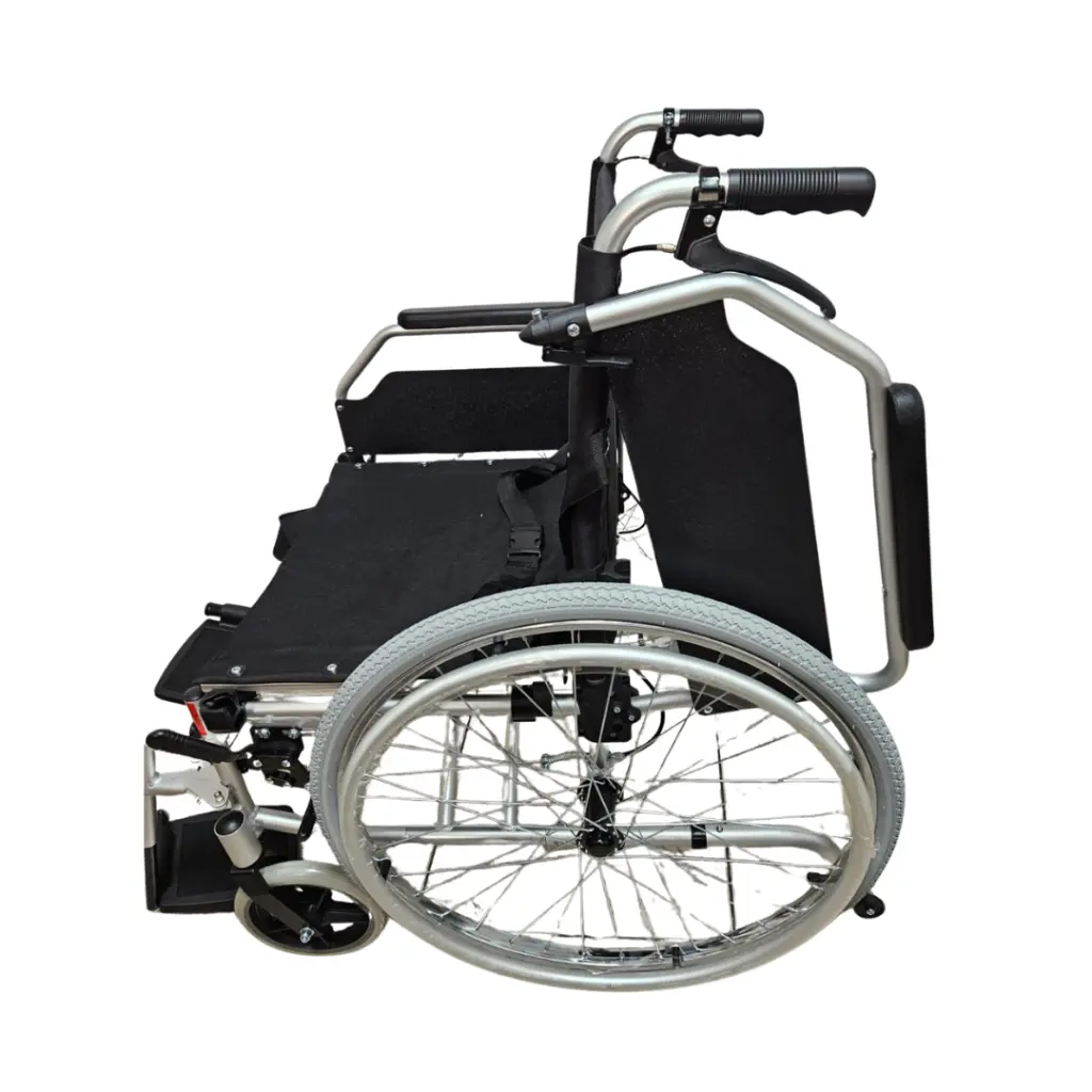 Silla de ruedas adulto 18 aluminio, Newrise (7).webp