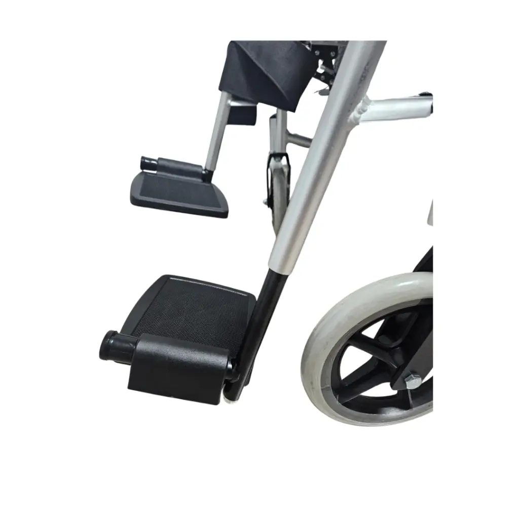 Silla de ruedas adulto 18 aluminio, Newrise (2).webp