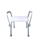 Silla de ducha sin espaldar y con apoya brazos. Ki